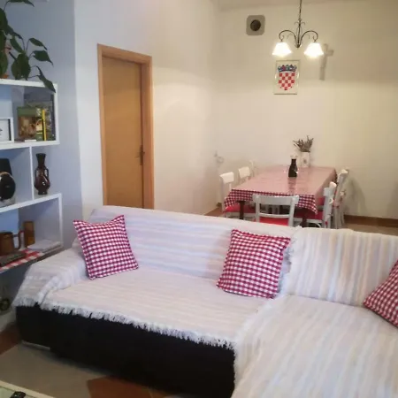 Apartment Soko1 *